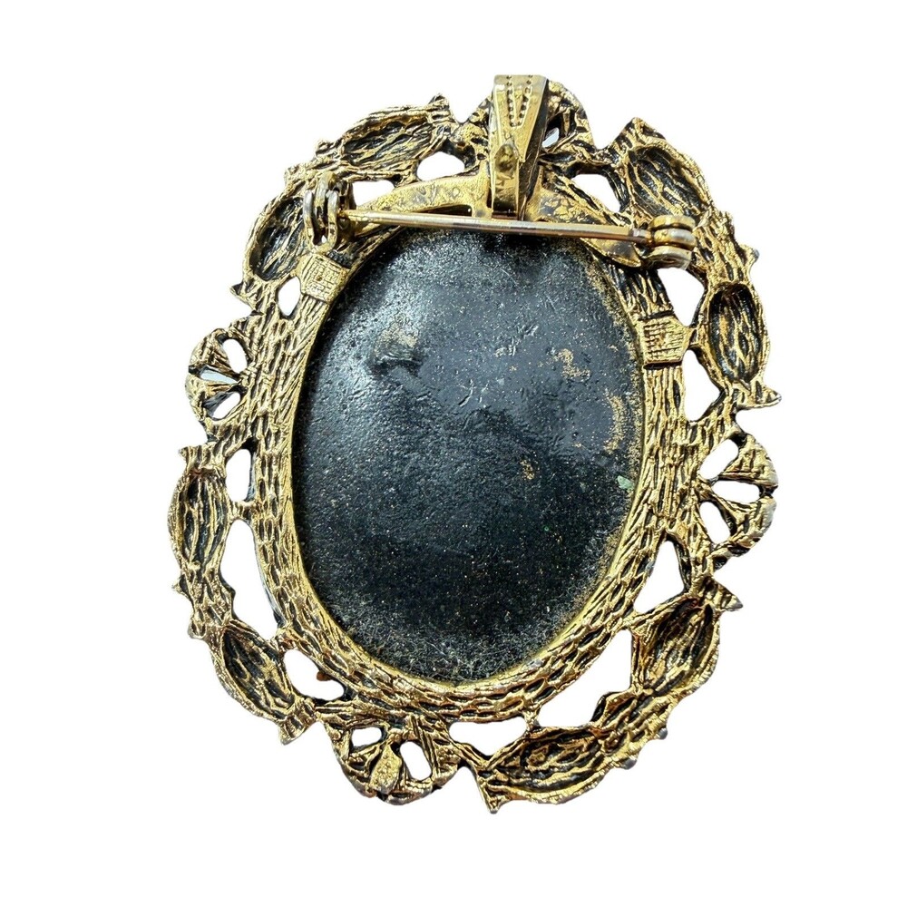 Vintage 1970s Black Resin Pressed Flower Brooch Pendant Ornate Gold Tone - Picture 4 of 5